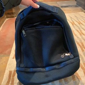 NEW LULULEMON BACKPACK